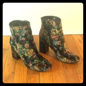 Limelight Heeled Boots Size 8
